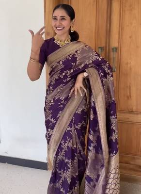 Wine silk blend saree with blouse 2