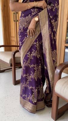 Wine silk blend saree with blouse 4
