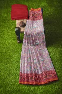 White ikkat patola silk saree 5