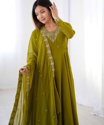 Dark Green Color Beauty Ethnic Anarkali Dress For Special Occasions 4