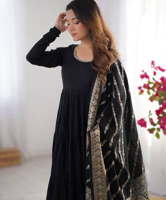 Roman silk Chanderi Fabric Fully Flair Anarkali Gown With Dupatta, Pent 5