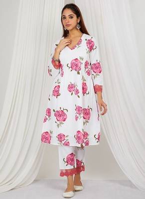 Rose floral printed Kurta set with lace detailing and kota doria dupatta 1