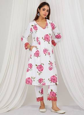 Rose floral printed Kurta set with lace detailing and kota doria dupatta 2