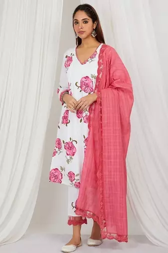 Rose floral printed Kurta set with lace detailing and kota doria dupatta