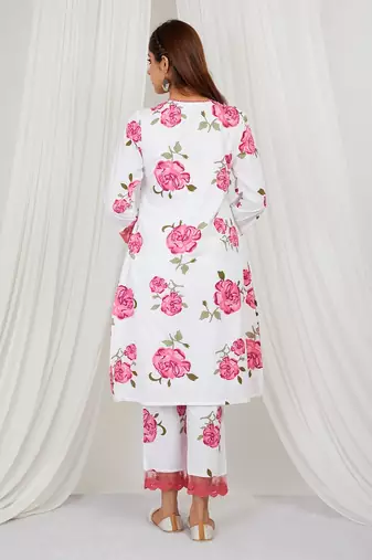 Rose floral printed Kurta set with lace detailing and kota doria dupatta