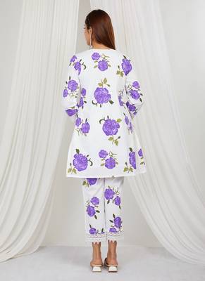 Purple floral printed kurti and pant with lace detailing 3