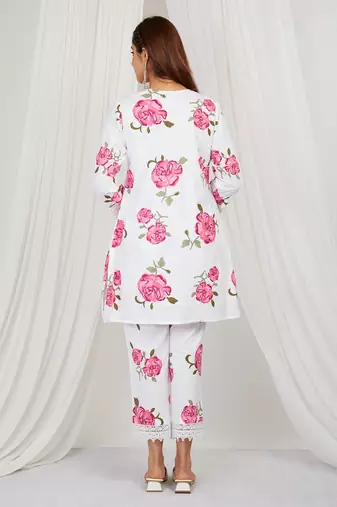 Rose pink floral printed kurti and pant with lace detailing