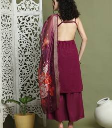 Backless designer kurta palazzo set with floral dupatta
