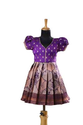 Magenta Banarasi lantana Short Sleeve baby frock for kids 1