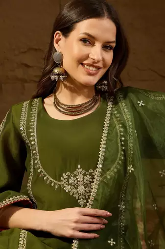 Women green silk blend embroidered a-line kurta sets