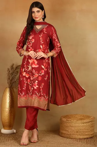 Women maroon rayon blend floral printed straight kurta sets