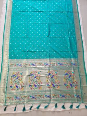 Green Paithani silk blend Zari Weaving Saree 3