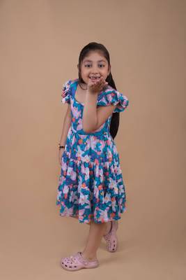 Blue Cotton Printed Mul Holiday Frock For Kids 2