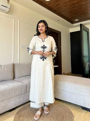  Embroidered A-Line Thread Work Cotton Kurta With Trousers 3