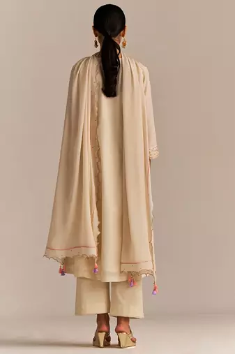 Buttercream embroidered kurta set
