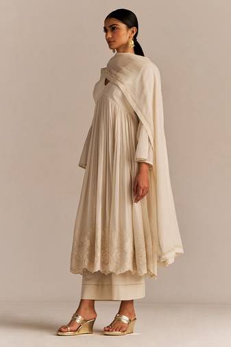 Off-white mul-mul anarkali kurta set