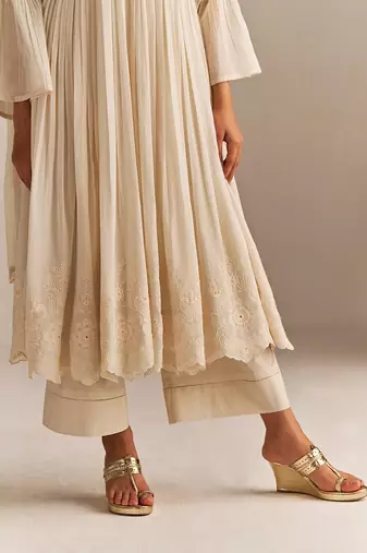 Off-white mul-mul anarkali kurta set