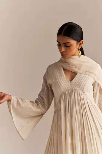 Off-white mul-mul anarkali kurta set