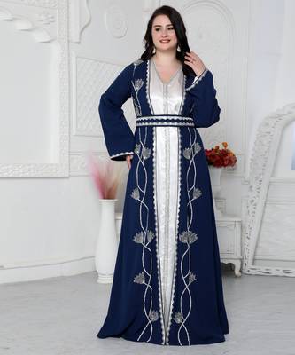 Floral Pattern Embroidery Kaftan With Cut Dana 1