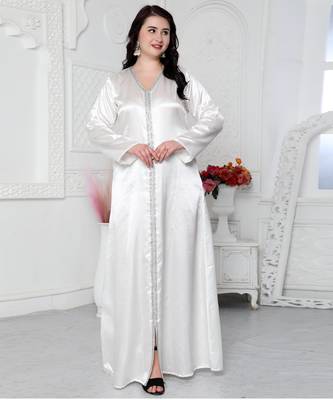 Floral Pattern Embroidery Kaftan With Cut Dana 3