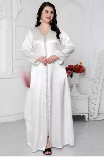 Floral Pattern Embroidery Kaftan With Cut Dana