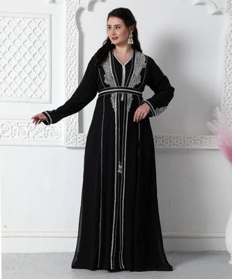 Fancy Jalabiya With Silver Embroidery And Belt 1