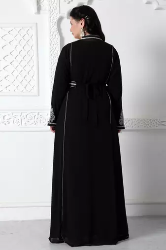 Fancy Jalabiya With Silver Embroidery And Belt