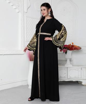 Big Flaired Sleeve Jalabiya With Golden Aari Embroidery 3