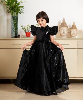 Black Iconic Black Coloured Gown for Birthdays  1