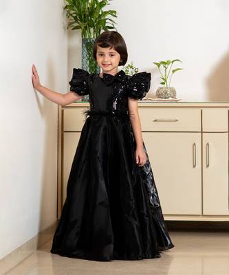 Black Iconic Black Coloured Gown for Birthdays  3