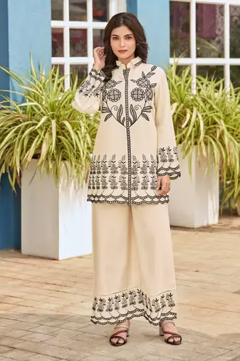 Off white printed cotton akira pearl co ord sets