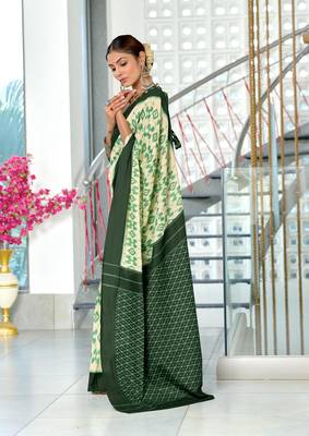 Green soft cotton block print saree with unstitched blouse piece 4