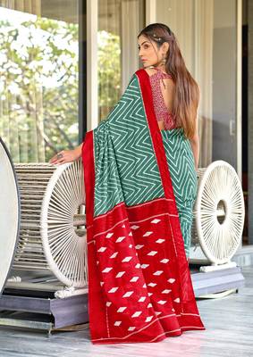 Teal soft cotton block print saree with unstitched blouse piece 3