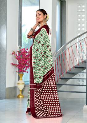 Green soft cotton block print saree with unstitched blouse piece 2