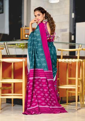 Blue soft cotton block print saree with unstitched blouse piece 2