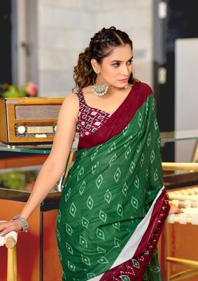 Green soft cotton block print saree with unstitched blouse piece 3