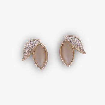 Eye-catchy cat eye stone leaf gold plated stud earring for women and girls 2