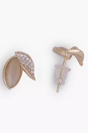 Eye-catchy cat eye stone leaf gold plated stud earring for women and girls