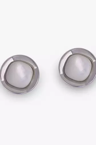 Creative squire shape pearl silver plated stud earring for women and girls