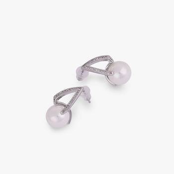 Elegant oval shape pearl silver plated stud earring for women and girls 2