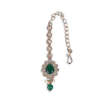 green stone kundan drop maang tikka in gold tone 4