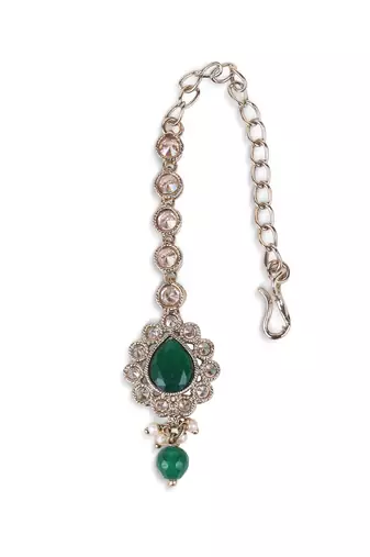 green stone kundan drop maang tikka in gold tone