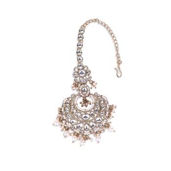 Traditional flower shape and pearl silver gold plated maang tikka for women and girls 3
