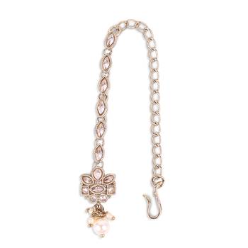 minimal kundan pearl drop maang tikka in gold tone 4