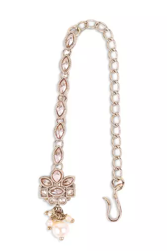 minimal kundan pearl drop maang tikka in gold tone
