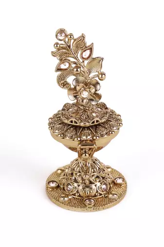 Traditional leaf and flower design antique gold plated brass sindoor dani/dibbi for women