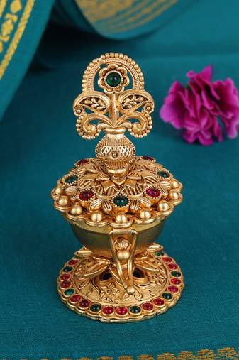 Traditional paisley kalasha(waterpot) gold plated brass sindoor dani/dibbi for women