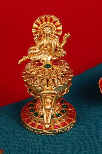 Traditional lord ganesha design gold plated brass sindoor dani/dibbi for women