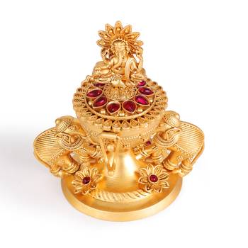 Traditional lord ganesha and elephant gold plated brass sindoor dani/dibbi for women 3