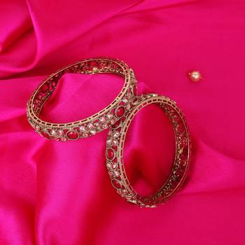 Graceful beads oval shape stone antique gold plated set of 2 bangles for women and girls 1